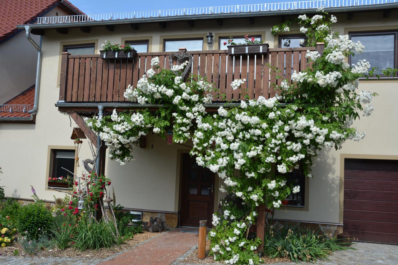 Ferienappartements "Landromantik" 바우트젠 외부 사진